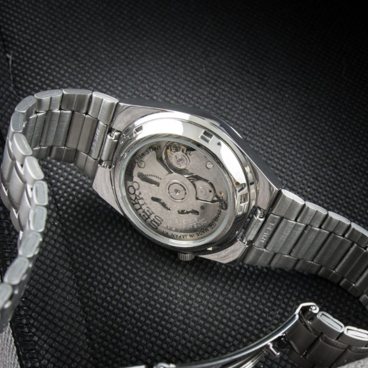 Reloj Seiko Mod Just Arabic Black Textured